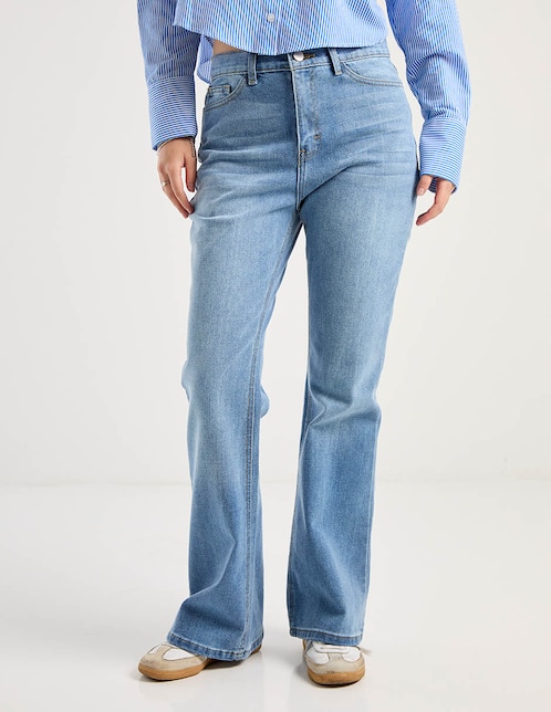 Jeans straight para mujer 1