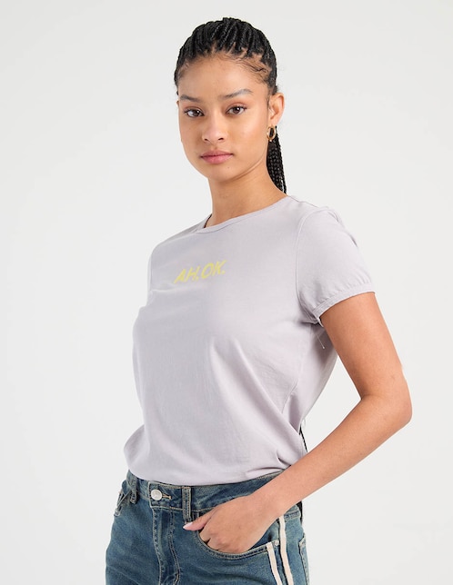 Playera manga corta cuello redondo para mujer 1