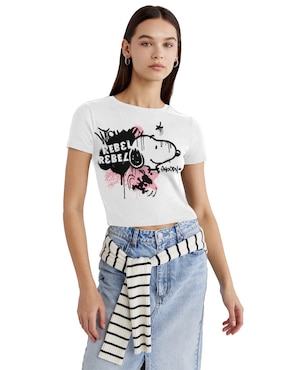 Playera Manga Corta Peanuts Snoopy Cuello Redondo Para Mujer