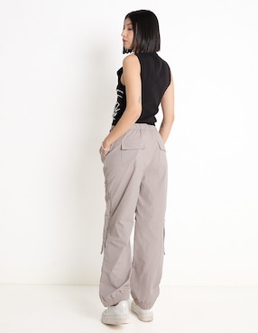 Pantaloon Non Stop straight para mujer