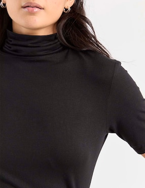 Playera manga corta Non Stop cuello tortuga para mujer