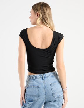 Playera manga corta Non Stop cuello cuadrado para mujer