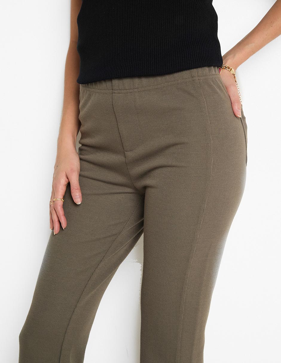 Pantalón bota para mujer 4