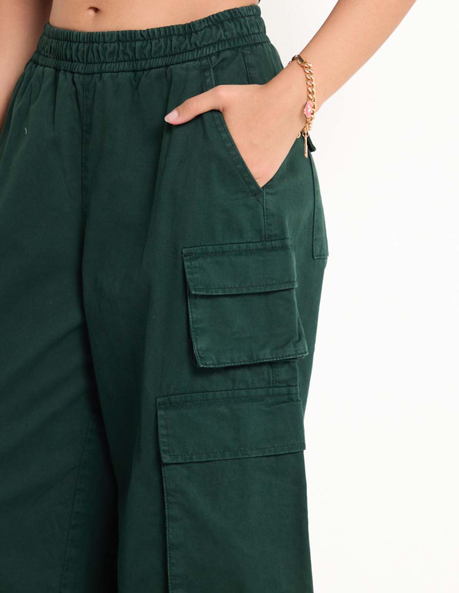 Pantalón cargo amplio para mujer 4