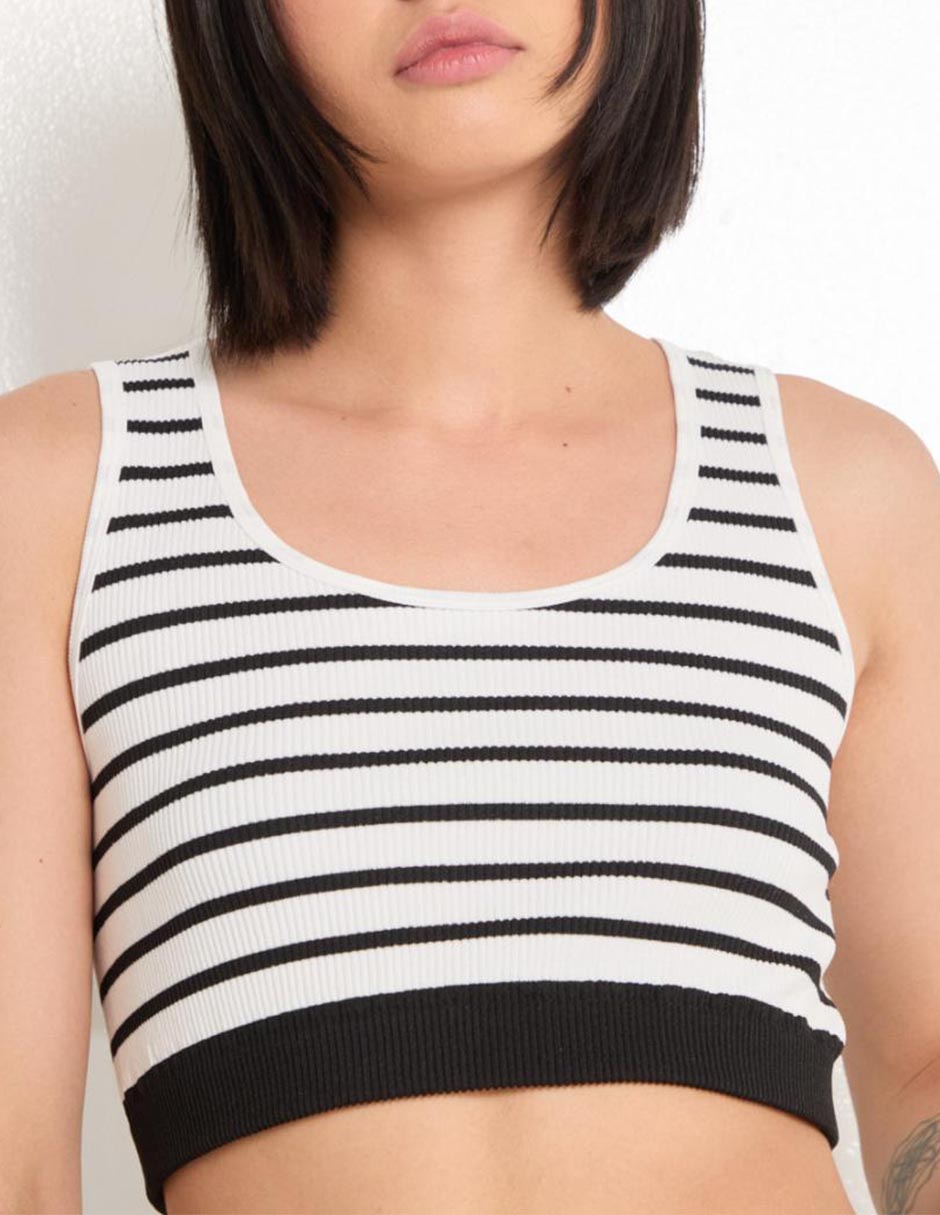 Top cuello redondo tirante ancho 4