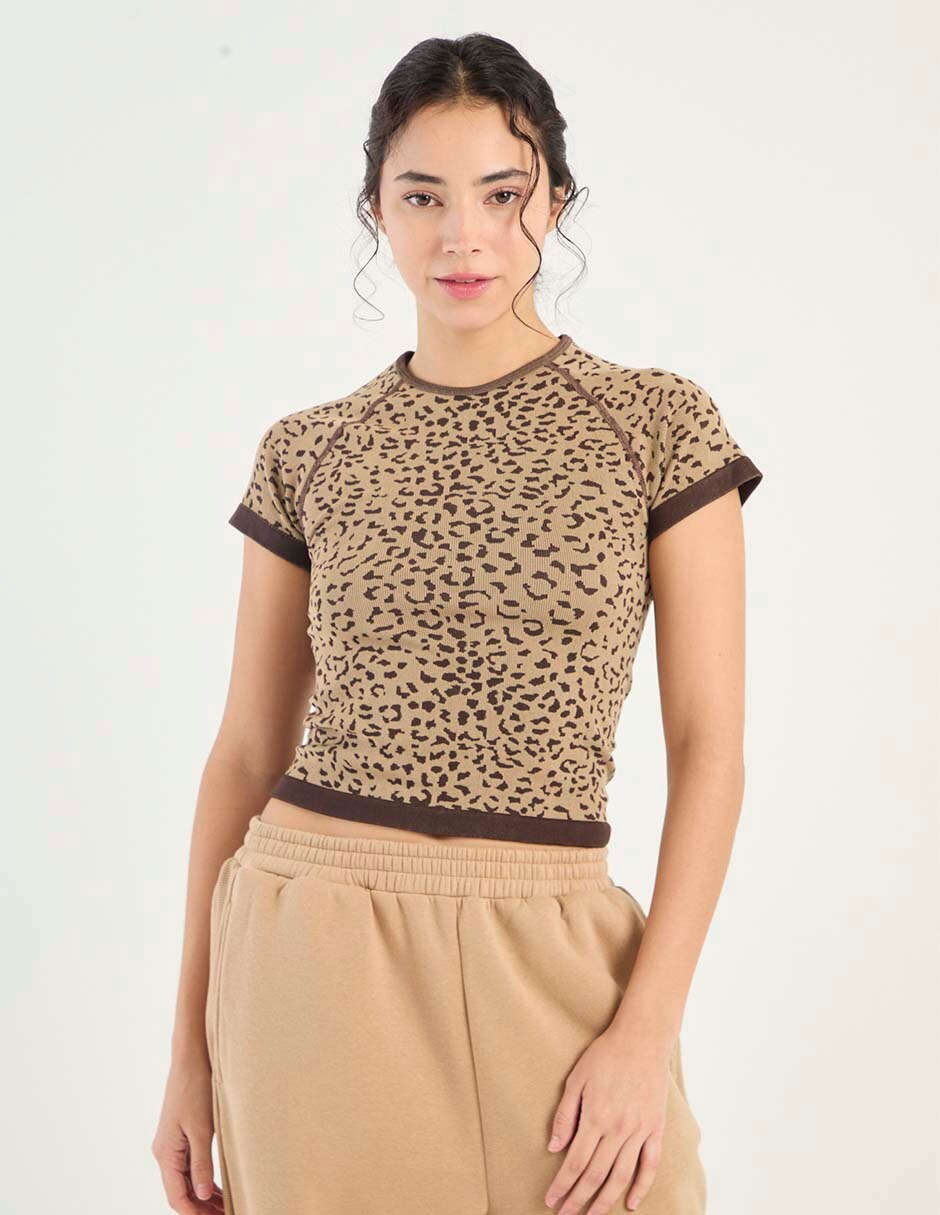 Playera manga corta cuello redondo para mujer
