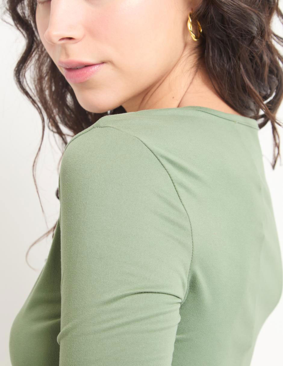 Playera manga larga cuello redondo para mujer 4