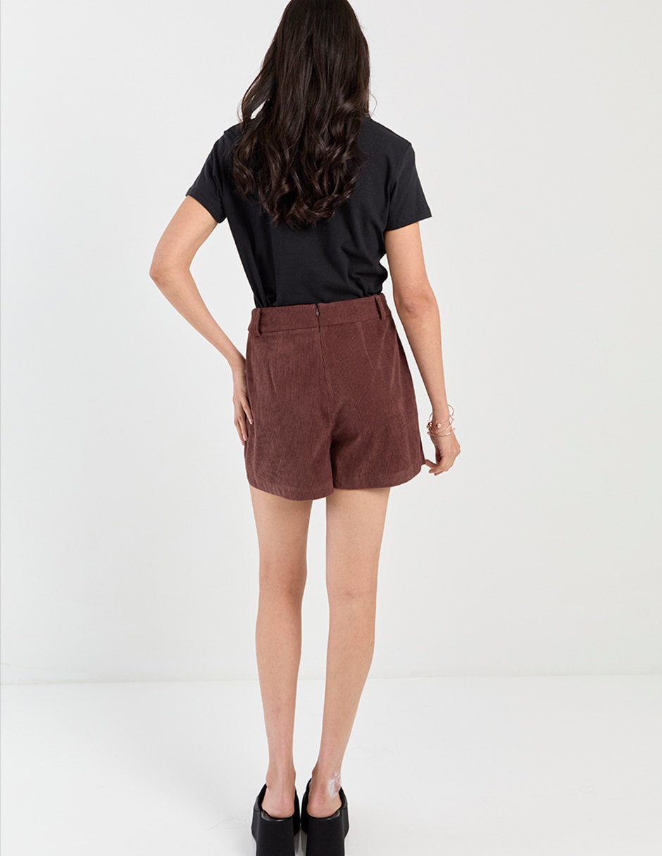 Falda short a la cintura 2