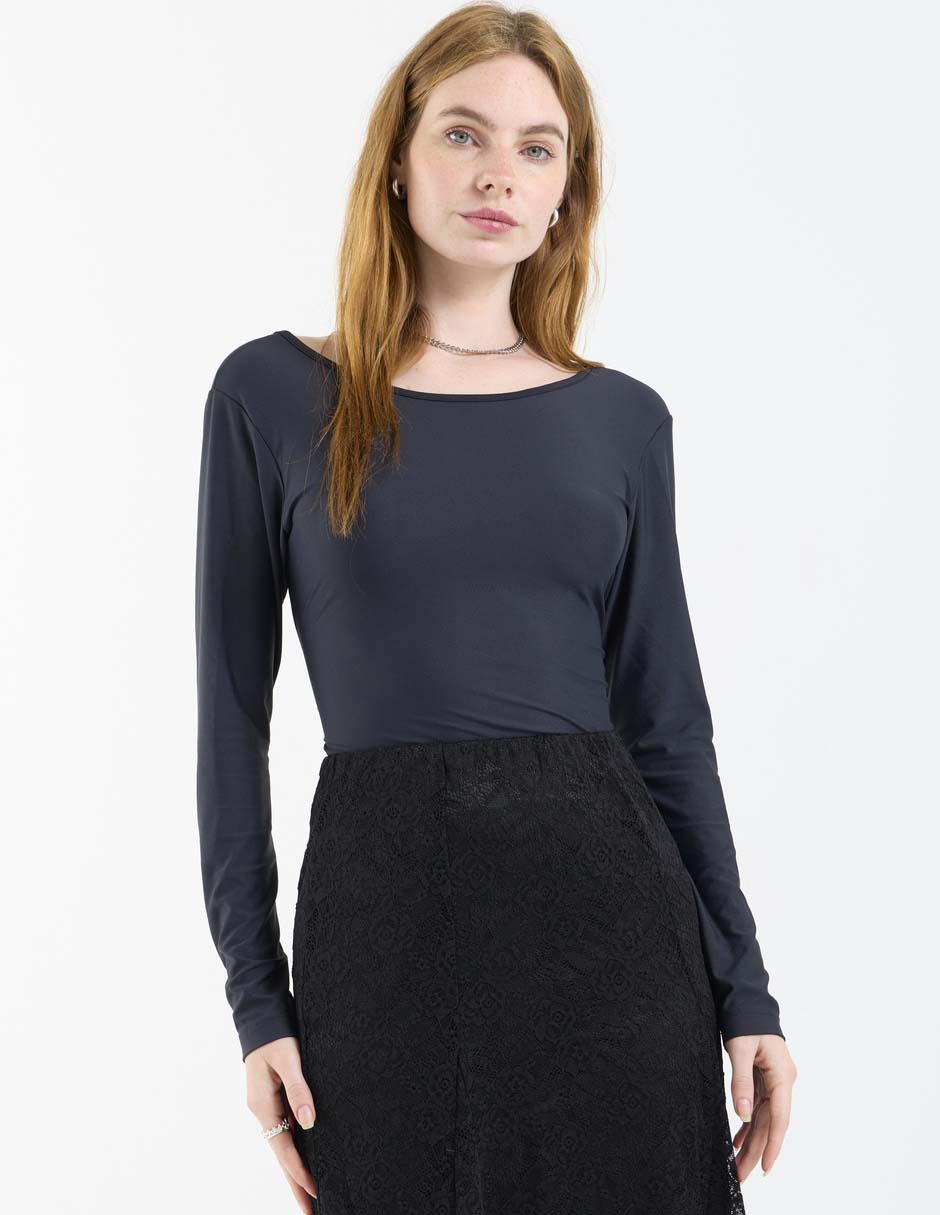 Playera manga larga cuello ojal para mujer Playera manga larga cuello ojal para mujer