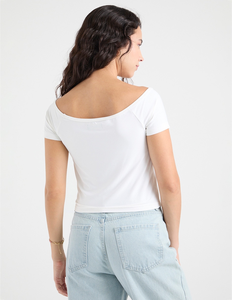 Playera manga corta cuello ojal para mujer 2