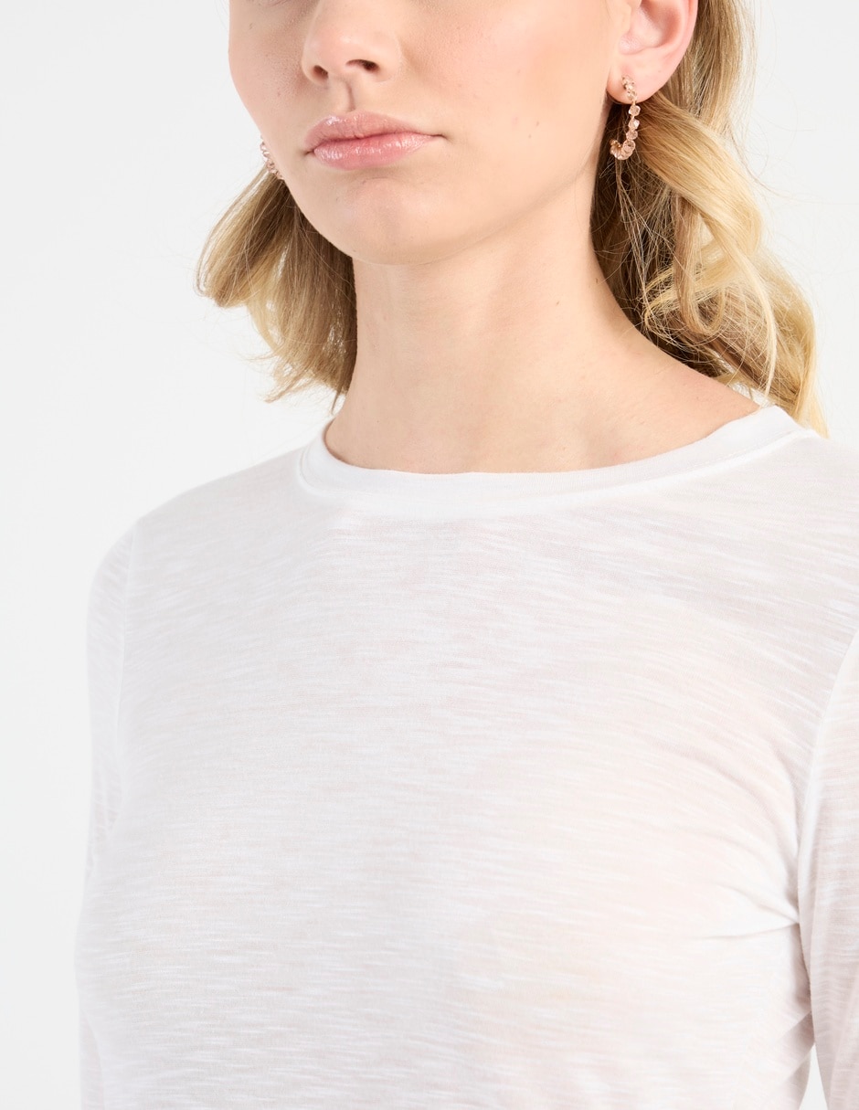 Playera manga larga cuello redondo para mujer 4