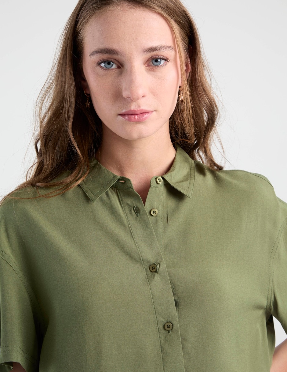 Blusa camisera manga corta para mujer 4