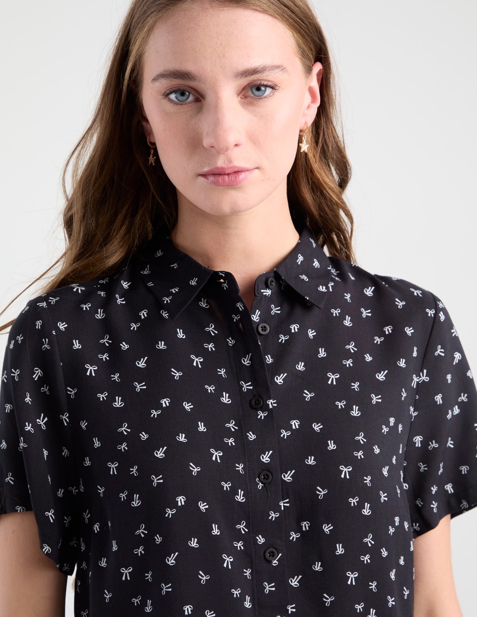 Blusa camisera manga corta para mujer 4
