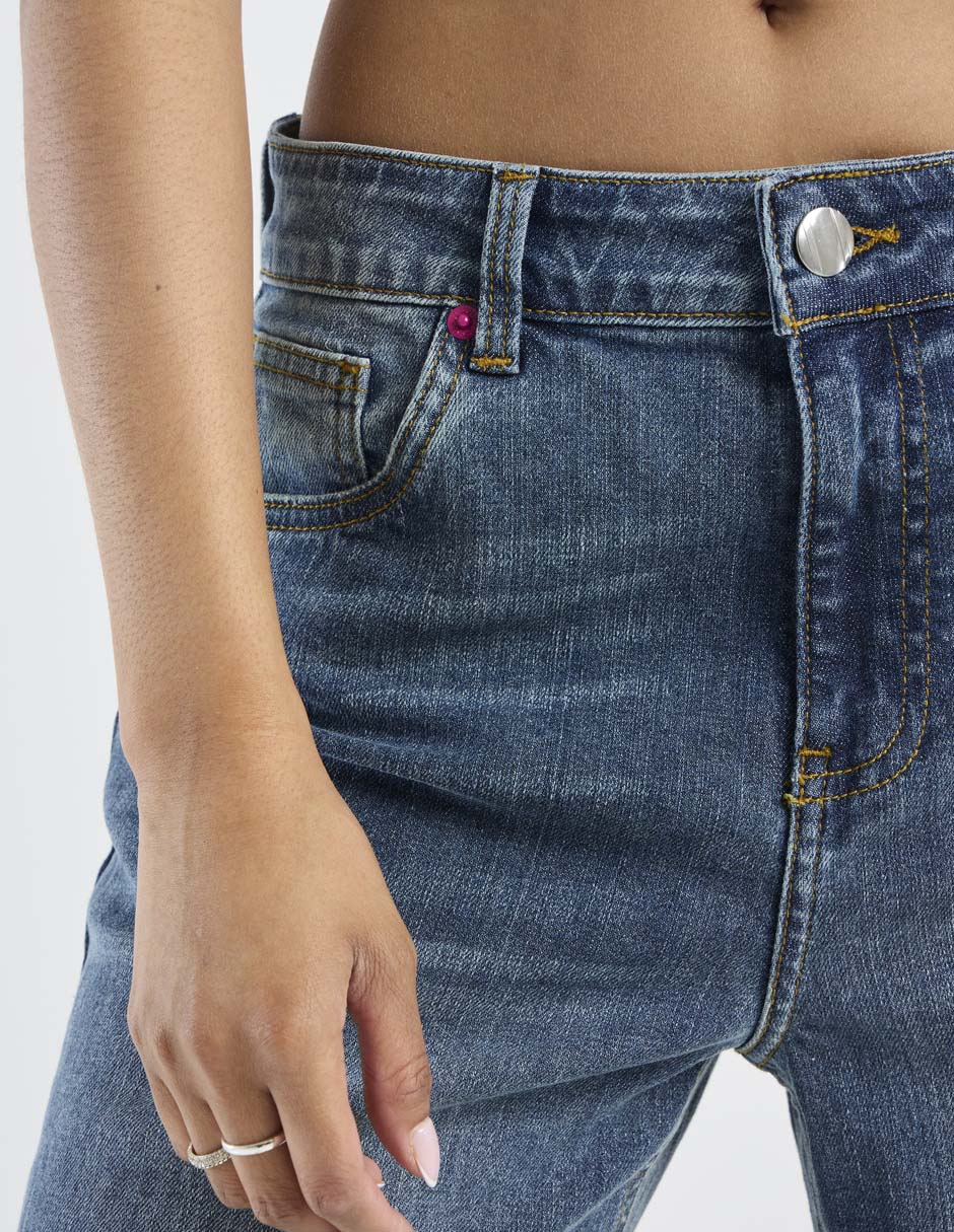 Jeans relaxed amplio a la cintura para mujer 5