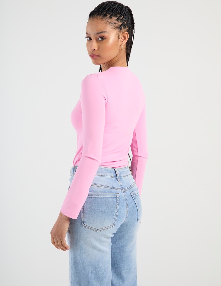 Playera manga larga cuello redondo para mujer 6